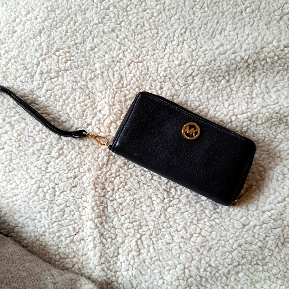 Michael Kors wristlet